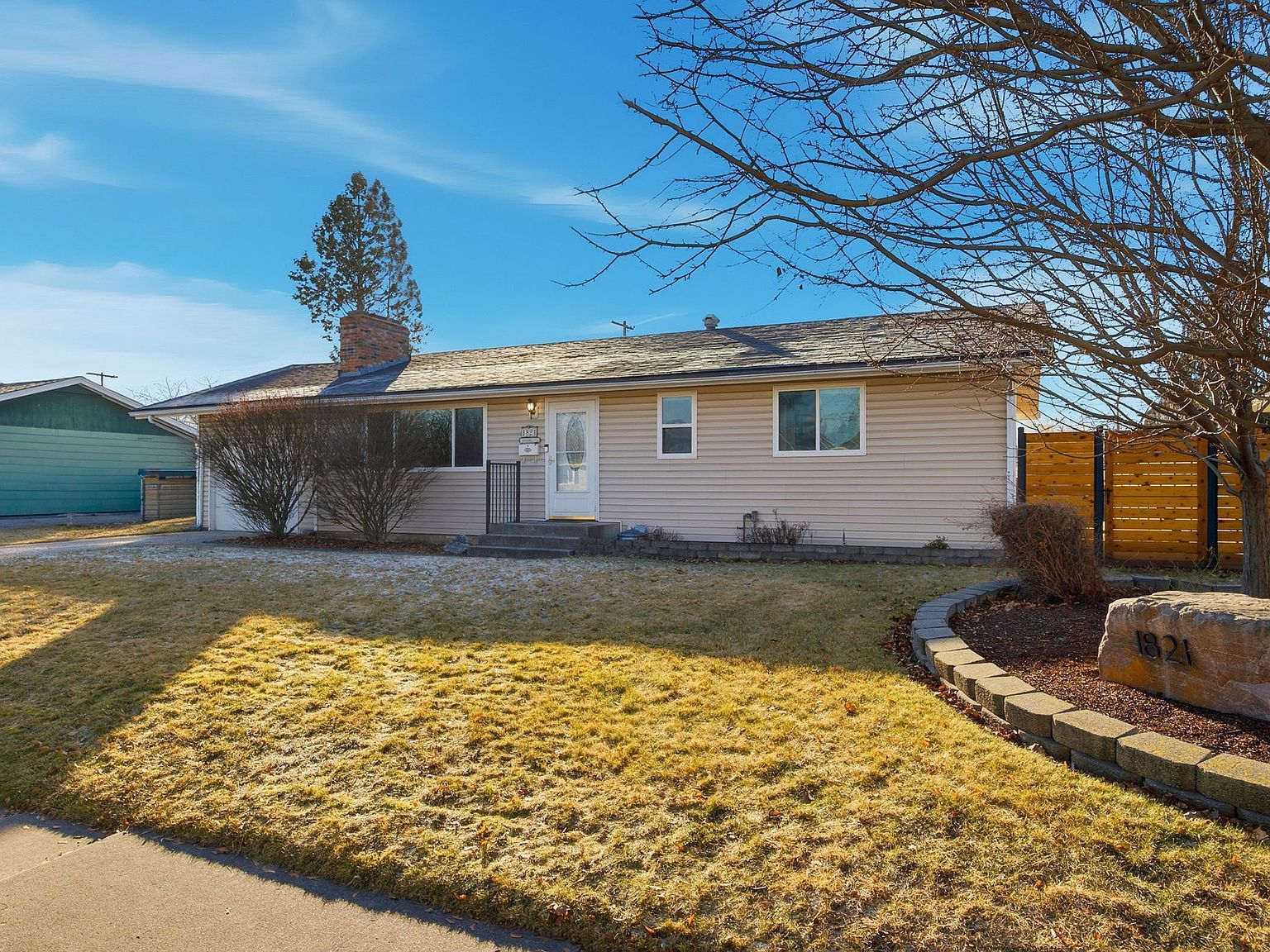 1821 Dixon Ave Missoula, MT 59801 - Thumbnail 3