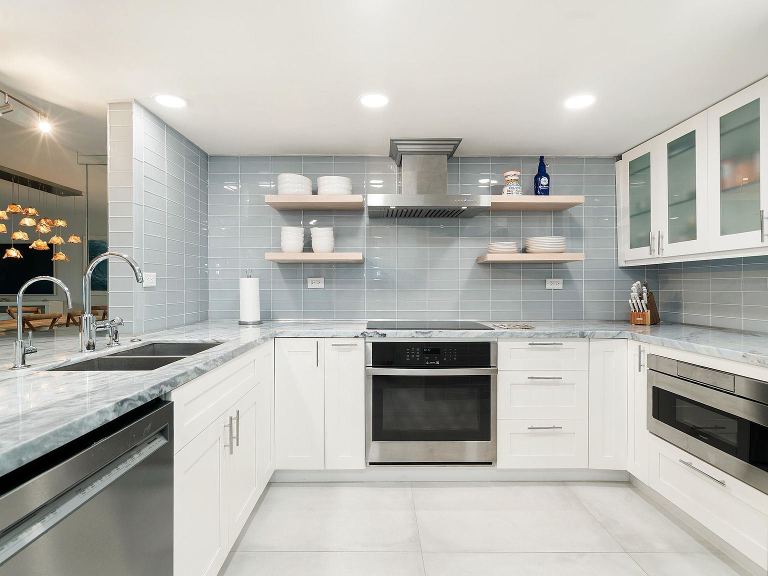 97652 Overseas Hwy APT M4 Key Largo, FL 33037 - Thumbnail 3