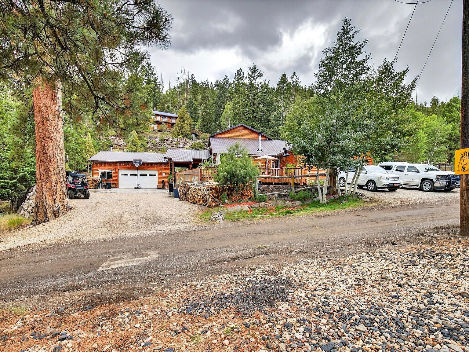 365 Circle Dr Panguitch, UT 84759 - Thumbnail 3