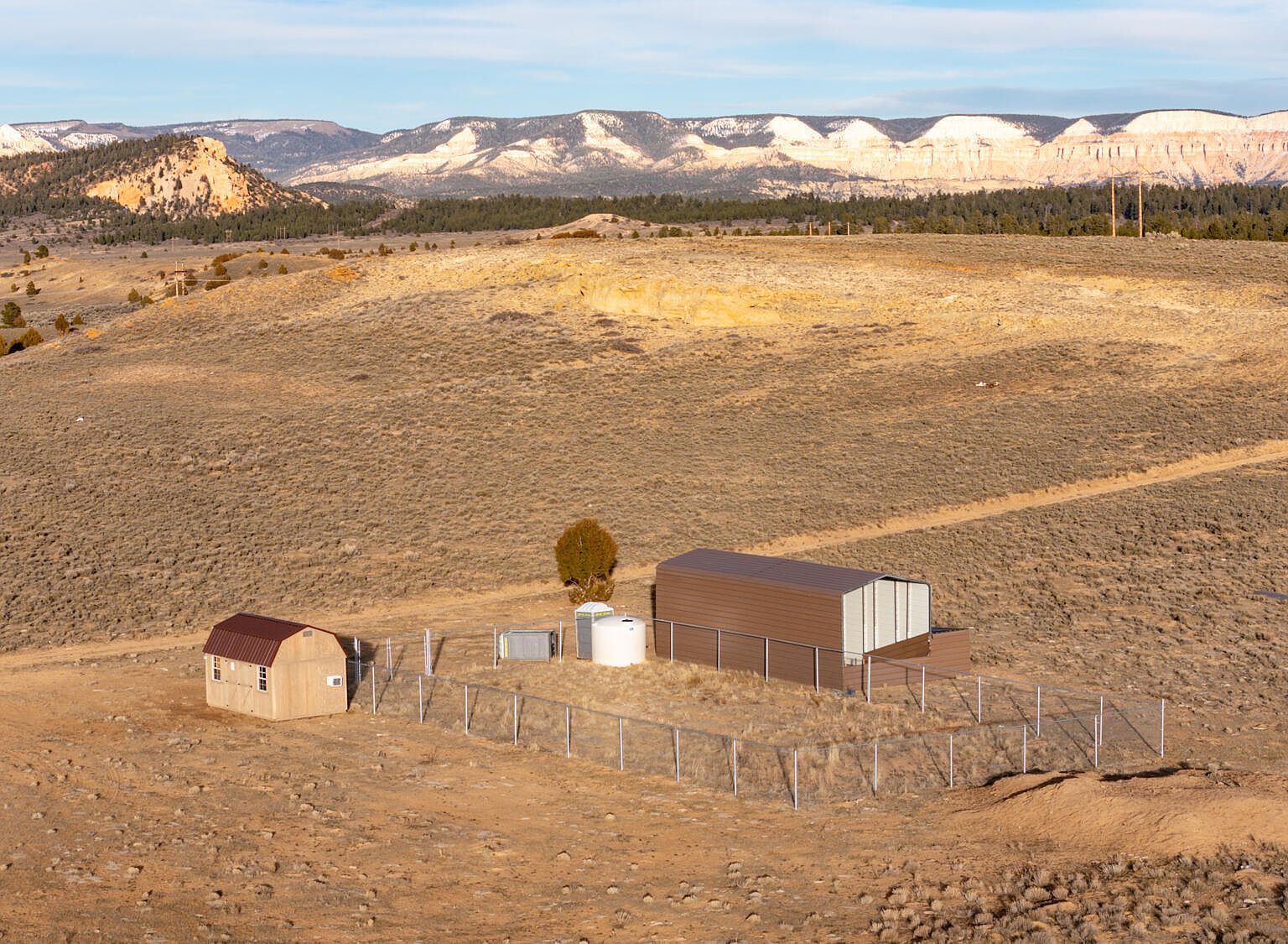 E Johns Valley Rd Bryce, UT 84764 - Thumbnail 3