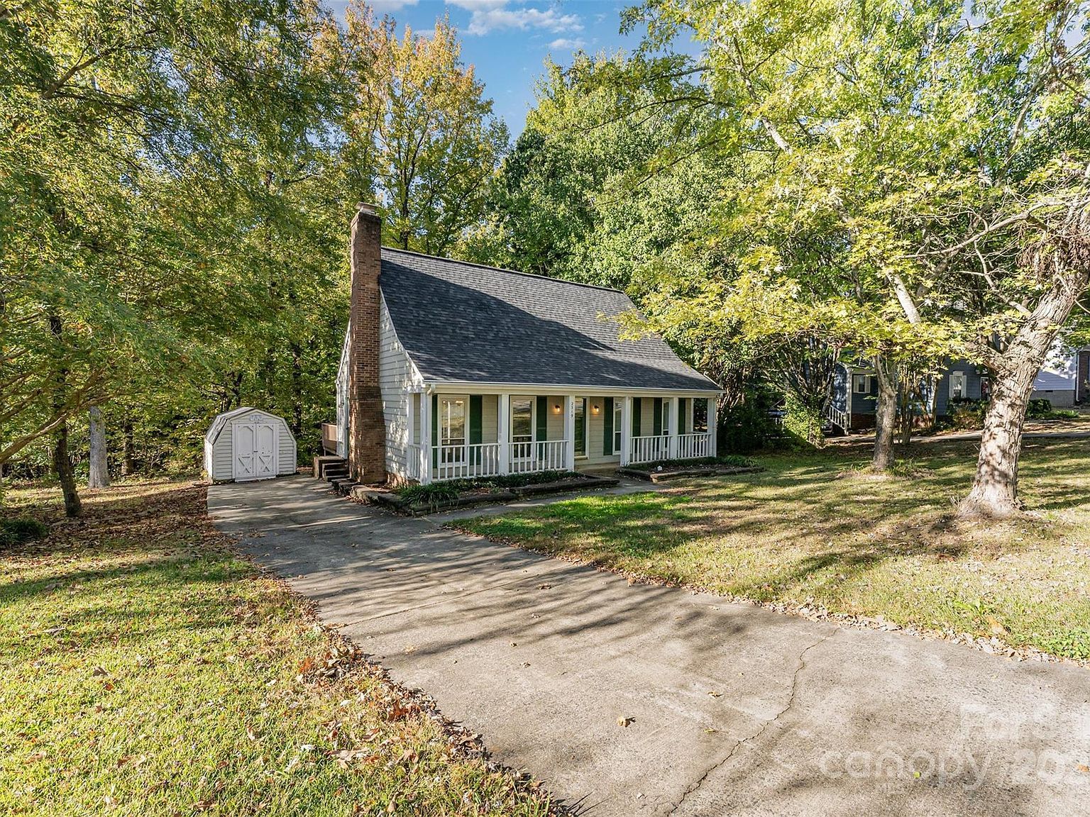 2319 Oak Leigh Dr Charlotte, NC 28262 - Thumbnail 3