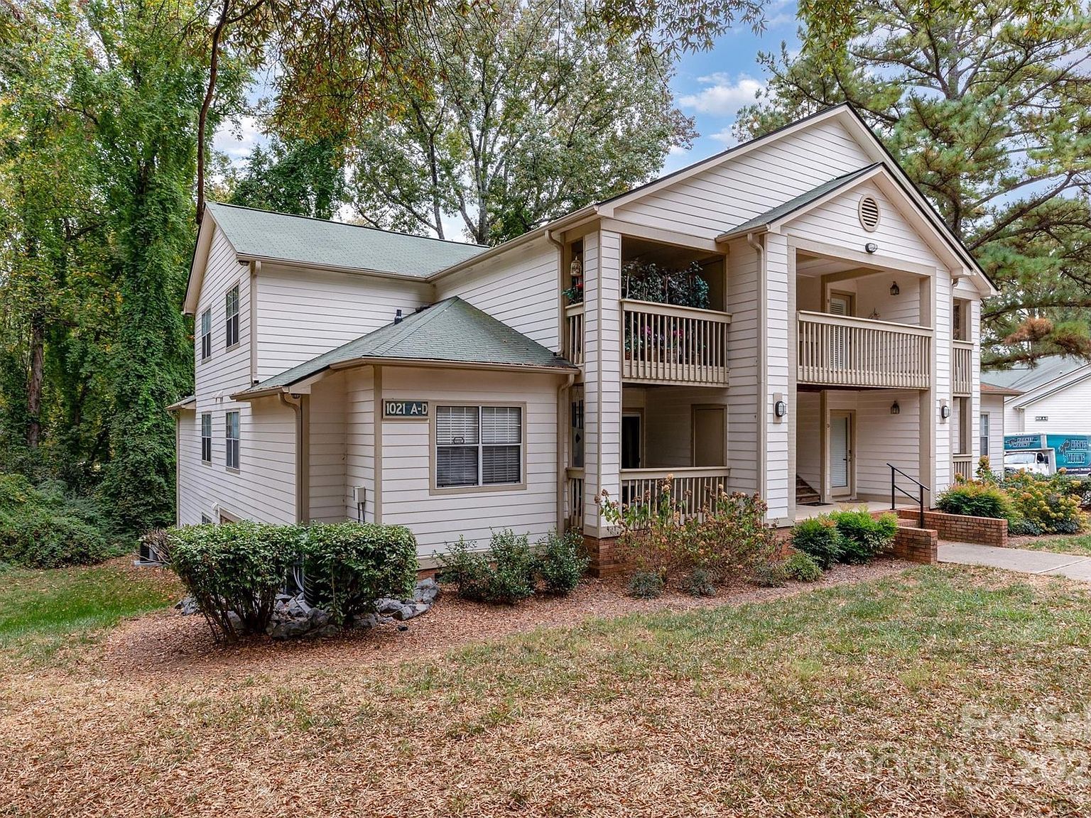 1021 Churchill Downs Ct APT G Charlotte, NC 28211 - Thumbnail 3