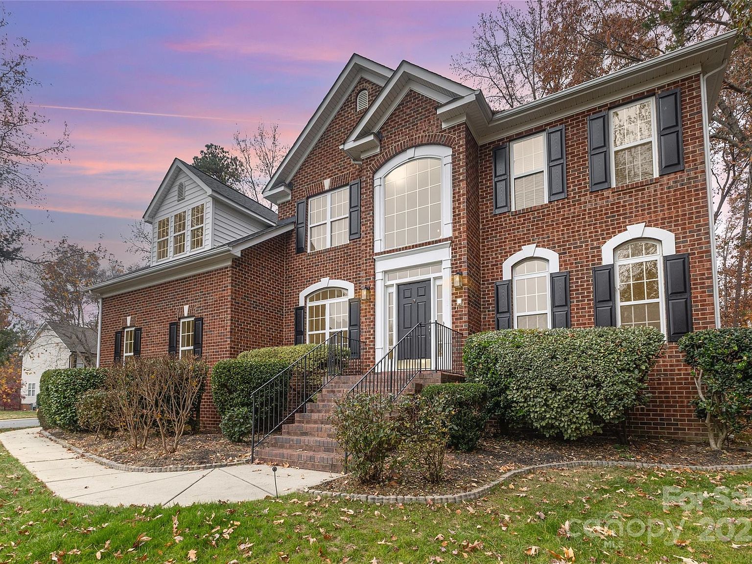 884 Clonmel Dr Matthews, NC 28104 - Thumbnail 3