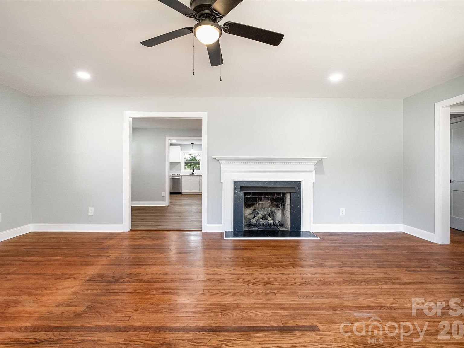 901 W Elm St Shelby, NC 28150 - Thumbnail 3