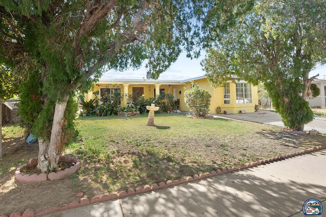 652 Lincoln St Calexico, CA 92231 - Thumbnail 3