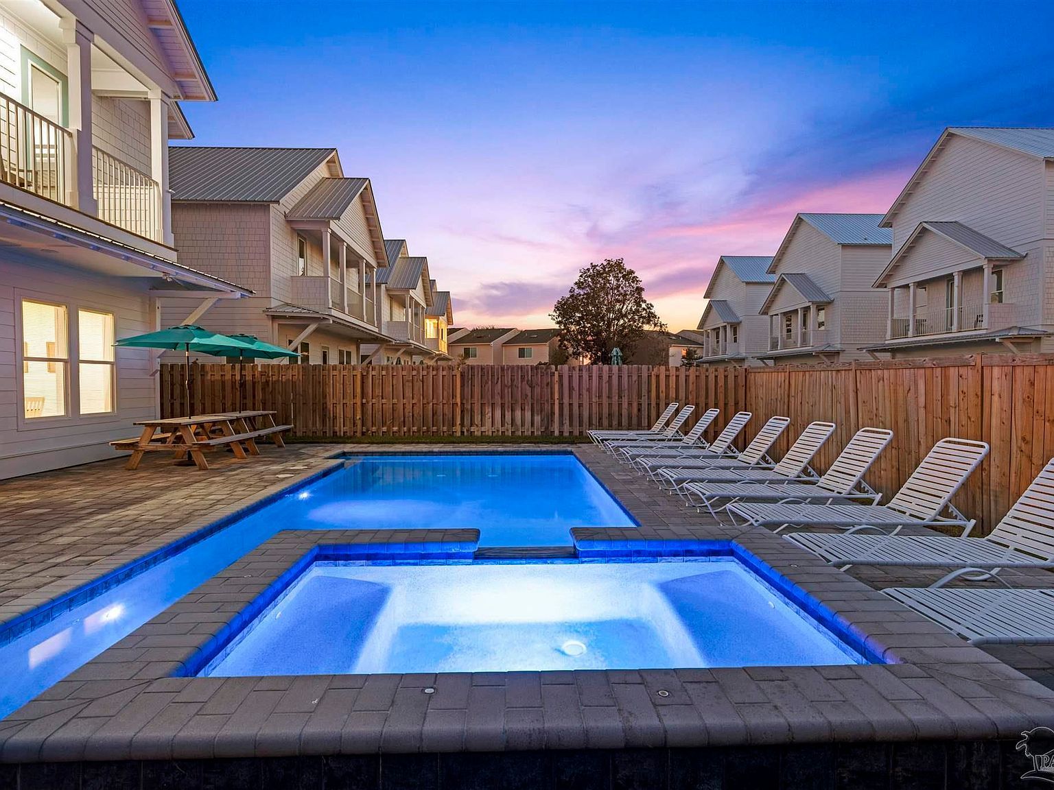 319 Ellis Rd Miramar Beach, FL 32550 - Thumbnail 3