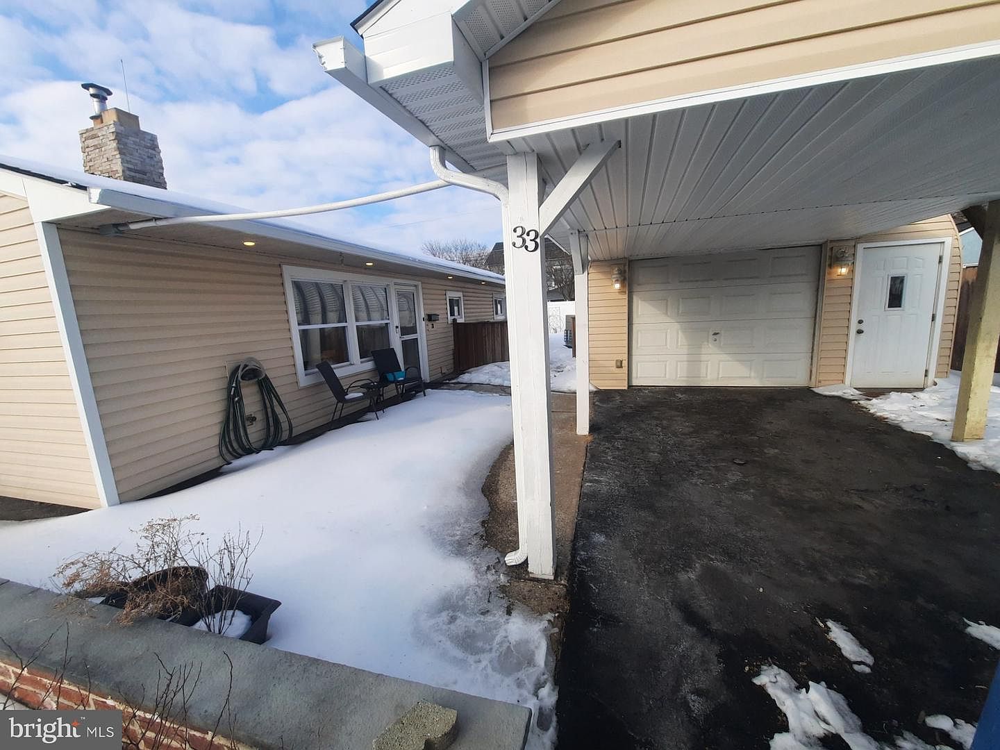 33 Laurel Ln Levittown, PA 19054 - Thumbnail 3