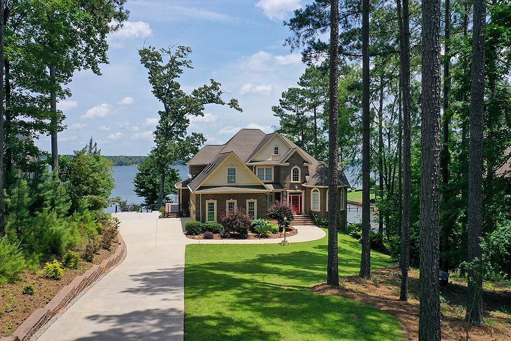 219 Nautical Way Greenwood, SC 29649 - Thumbnail 3