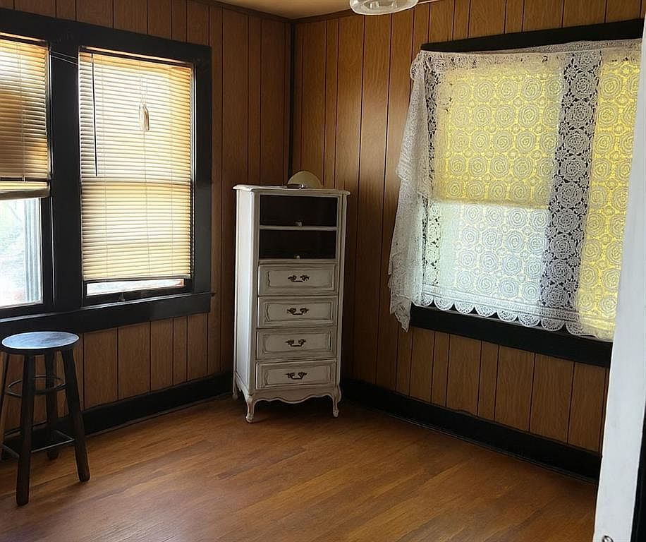 207 N 9th St Okemah, OK 74859 - Thumbnail 3