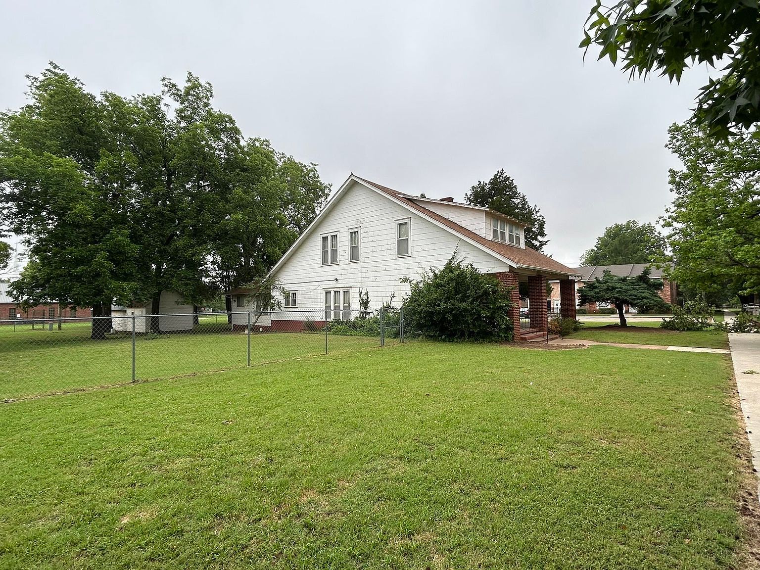 212 S Broadway St Marlow, OK 73055 - Thumbnail 3