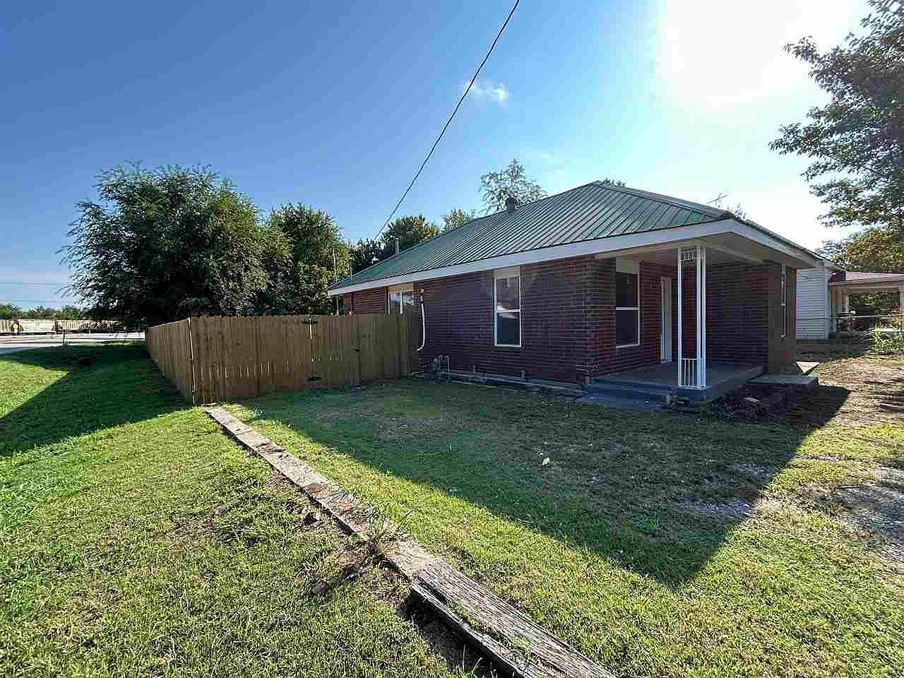 201 W Kansas Ave Cyril, OK 73029 - Thumbnail 3