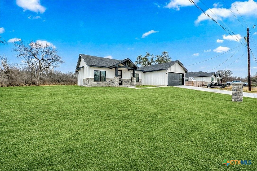 1501 Woodcrest Dr Granite Shoals, TX 78654 - Thumbnail 3