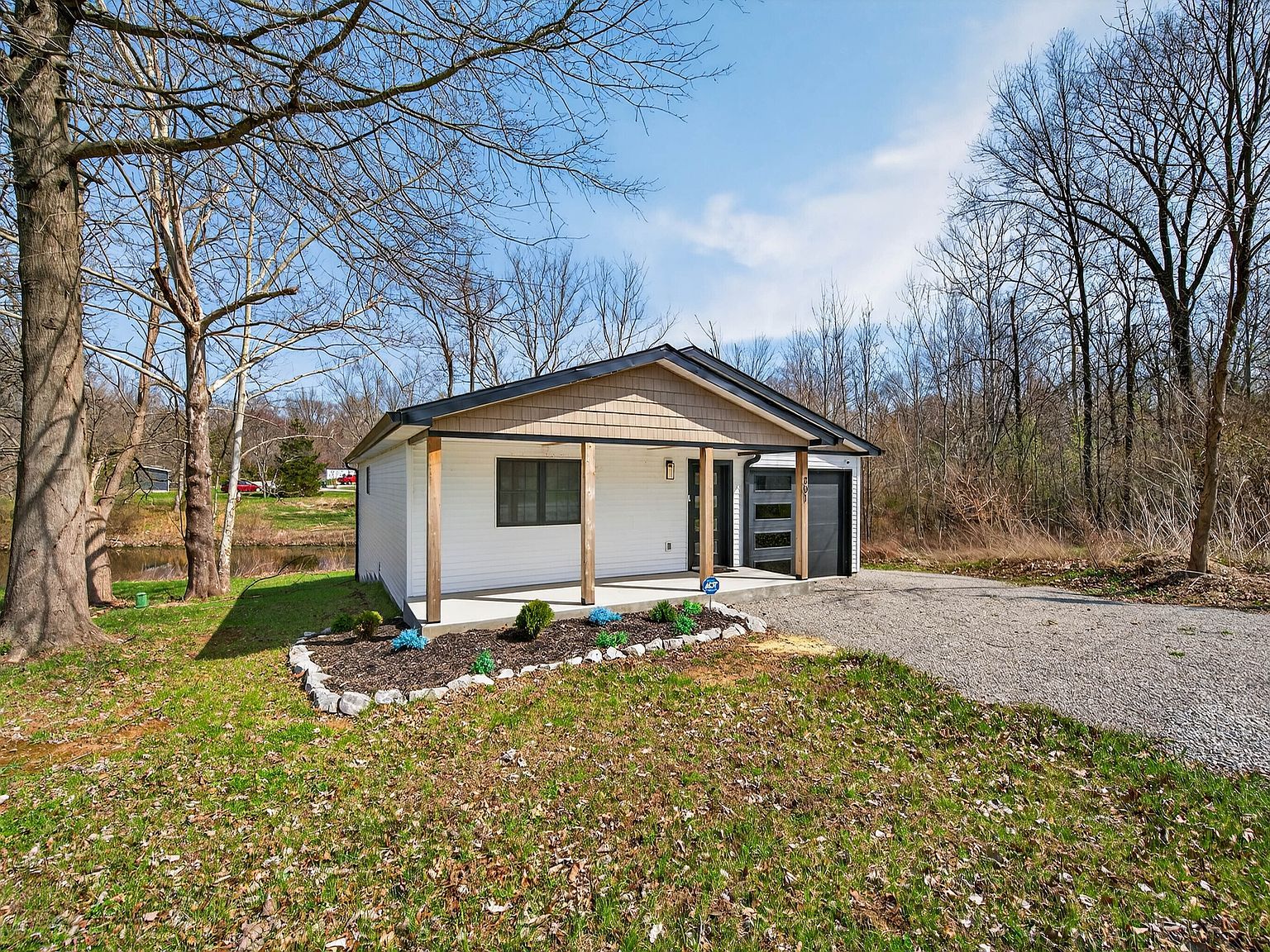 301 Beech Rd North Vernon, IN 47265 - Thumbnail 3