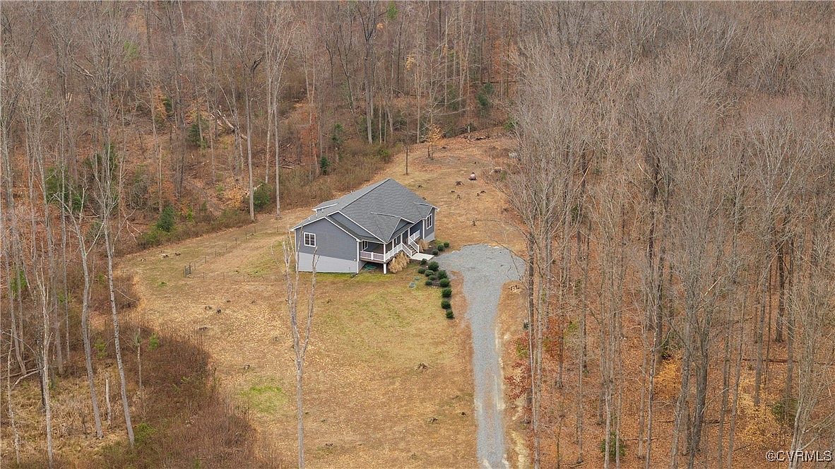 3137 Blount Dr Bumpass, VA 23024 - Thumbnail 3