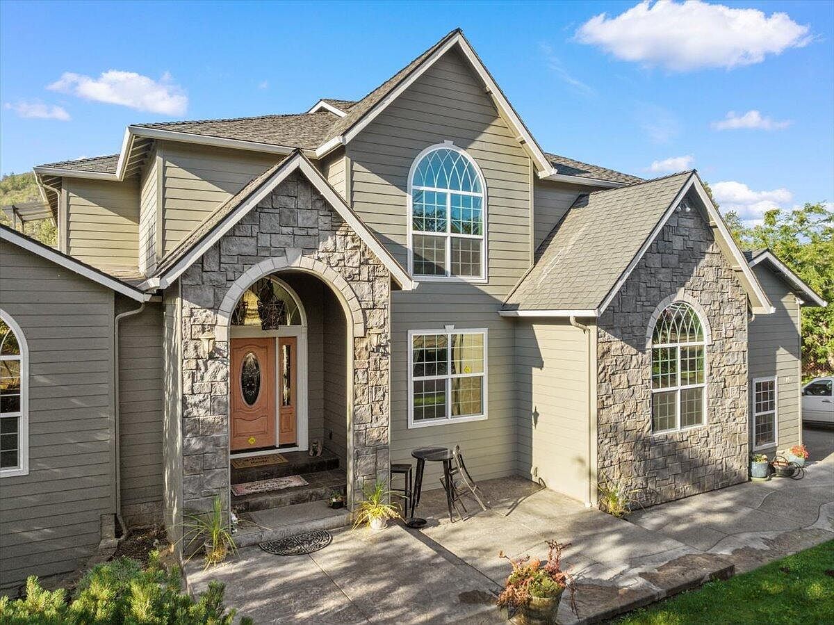 5153 Old Stage Rd Central Pt, OR 97502 - Thumbnail 3