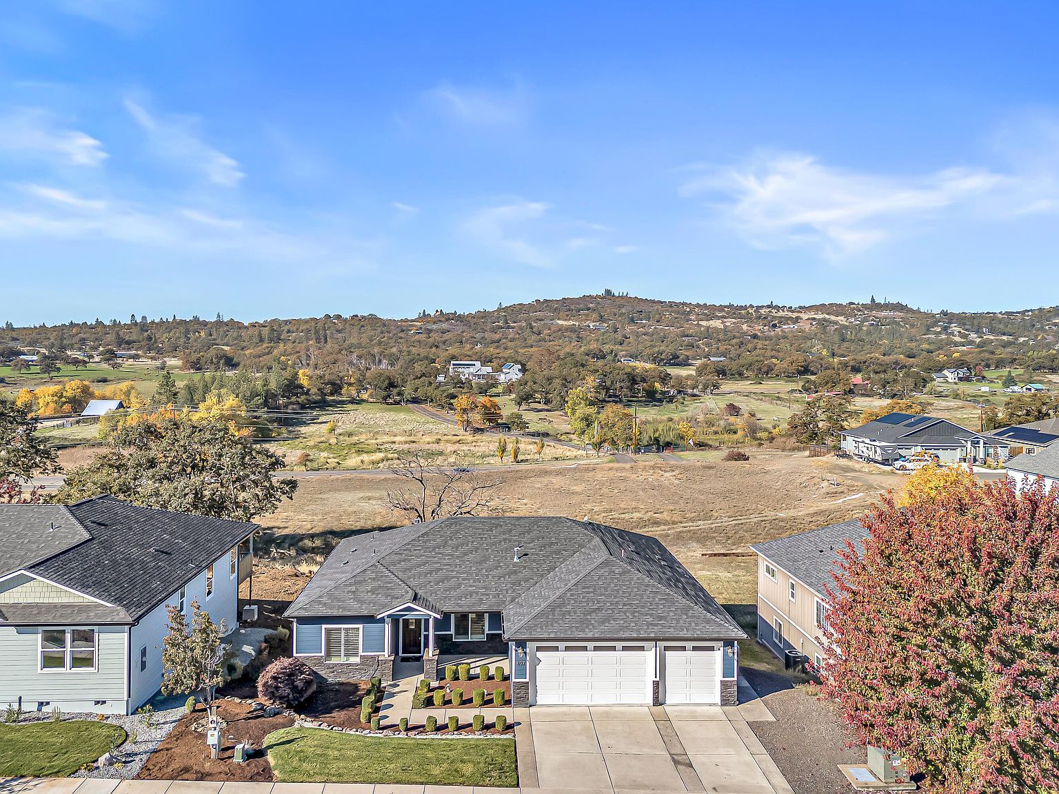 407 N Deanjou Ave Eagle Pt, OR 97524 - Thumbnail 3