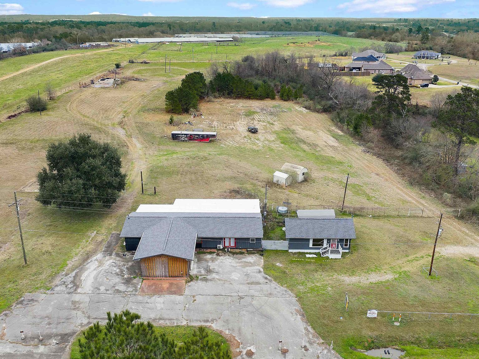 1869 South St S #87 Center, TX 75935 - Thumbnail 3