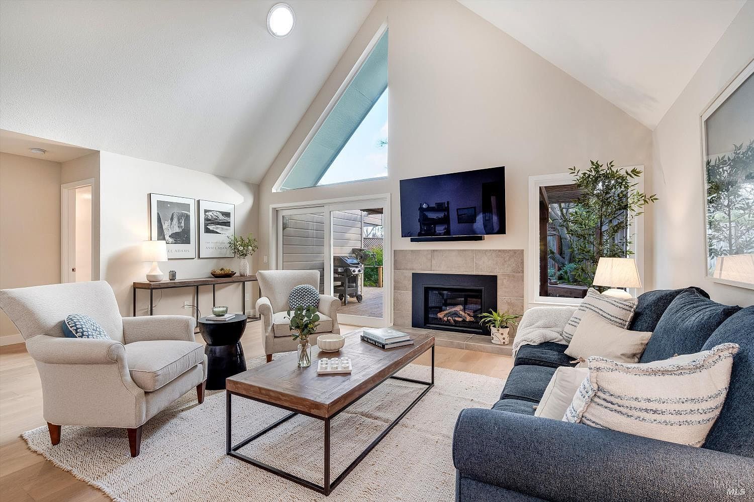 366 Avenida Barbera Sonoma, CA 95476 - Thumbnail 3