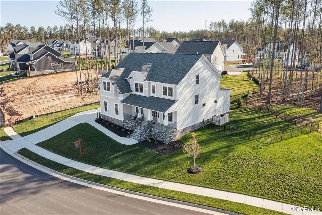 18555 Cove Creek Dr Moseley, VA 23120 - Thumbnail 3