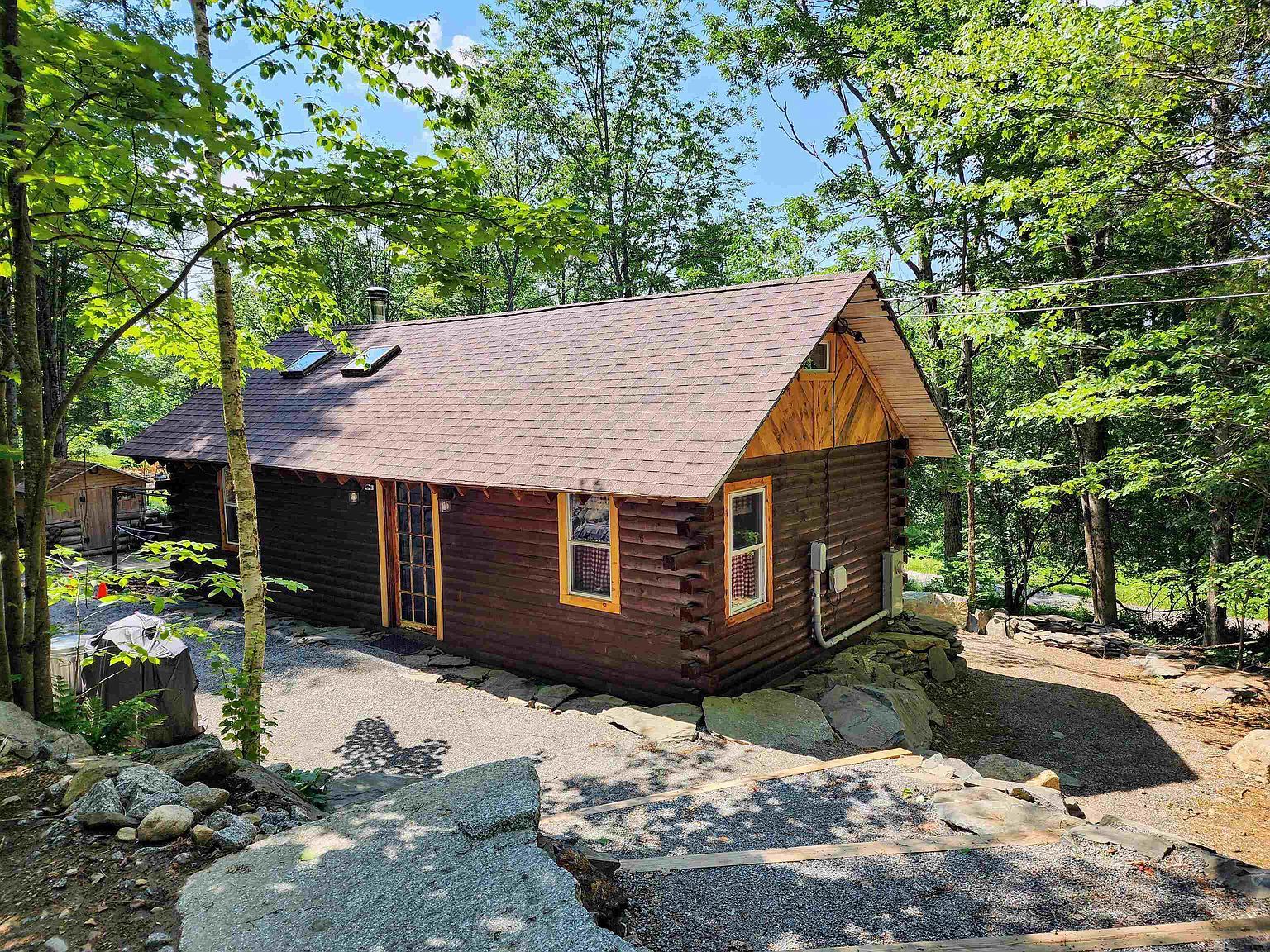 82 Hodge Hill Rd Lisbon, NH 03585 - Thumbnail 3