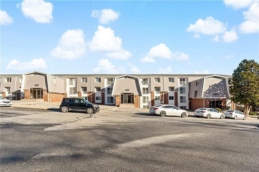 300 Smithfield Rd APT 5-53 North Providence, RI 02904 - Thumbnail 3