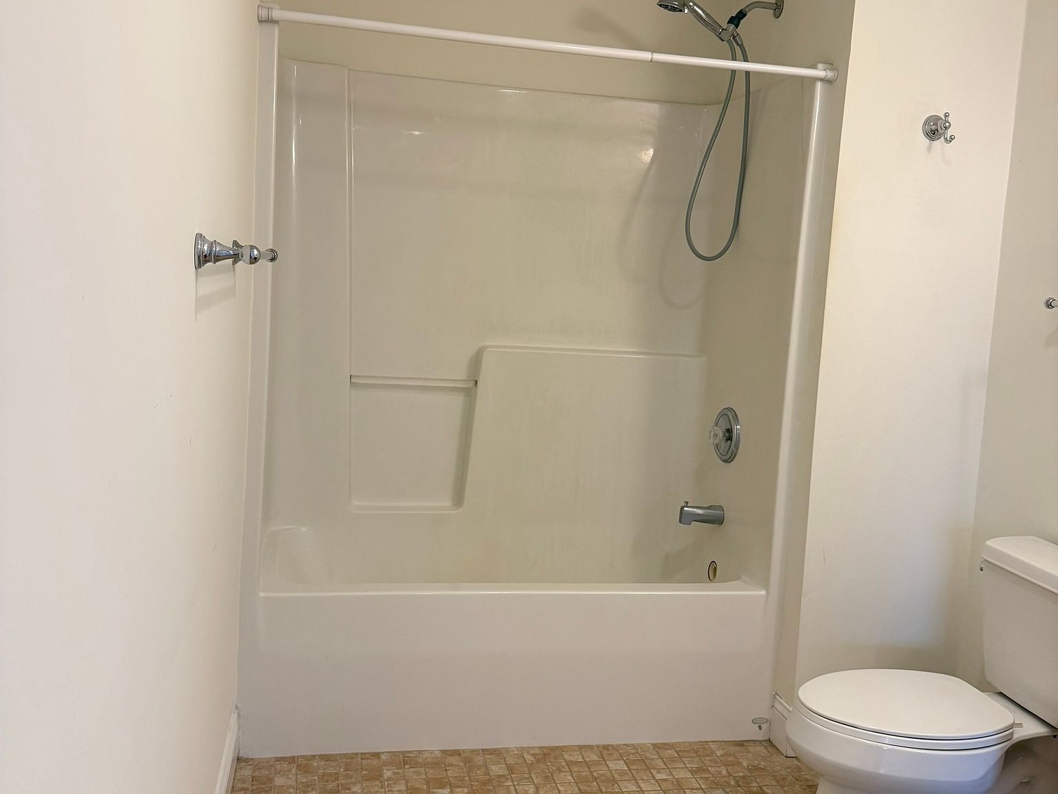 380 Main St UNIT 16 Wallingford, CT 06492 - Thumbnail 3