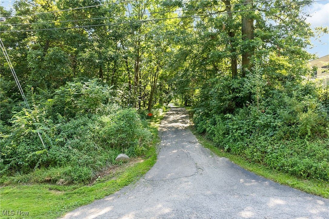 1043 N Honeytown Rd Wooster, OH 44691 - Thumbnail 3