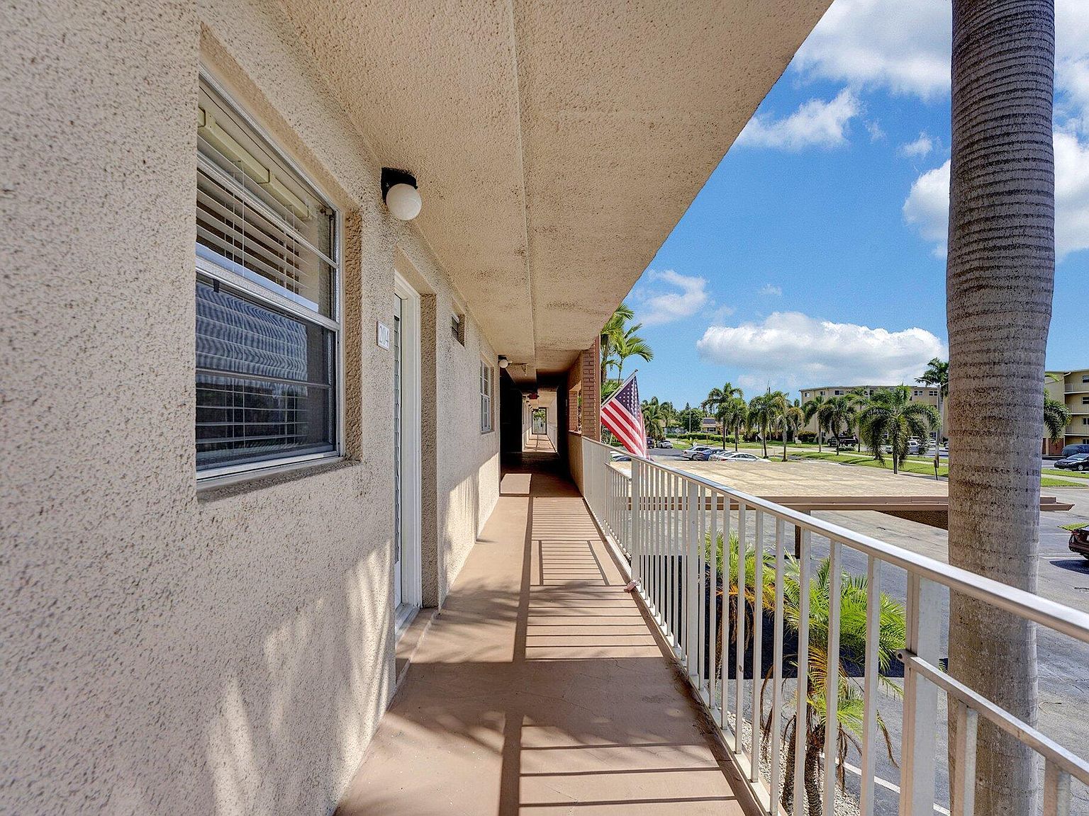2615 NE 1st Ct APT 204 Boynton Beach, FL 33435 - Thumbnail 3