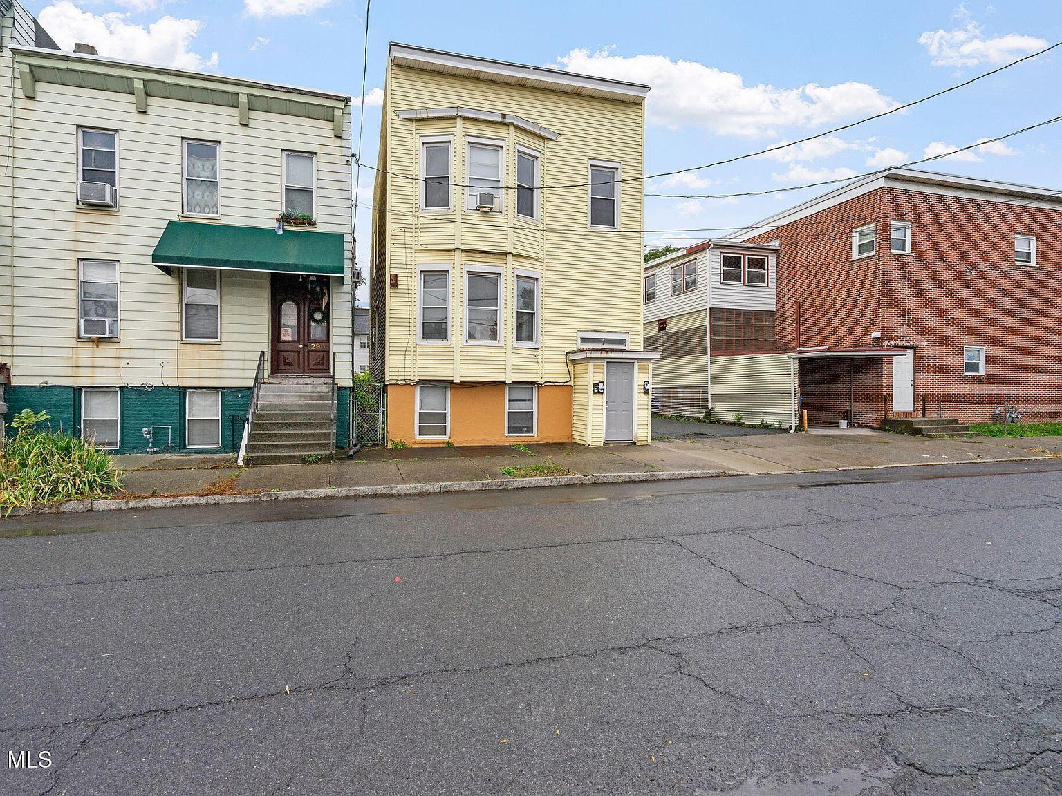 292 Catherine St Albany, NY 12209 - Thumbnail 3