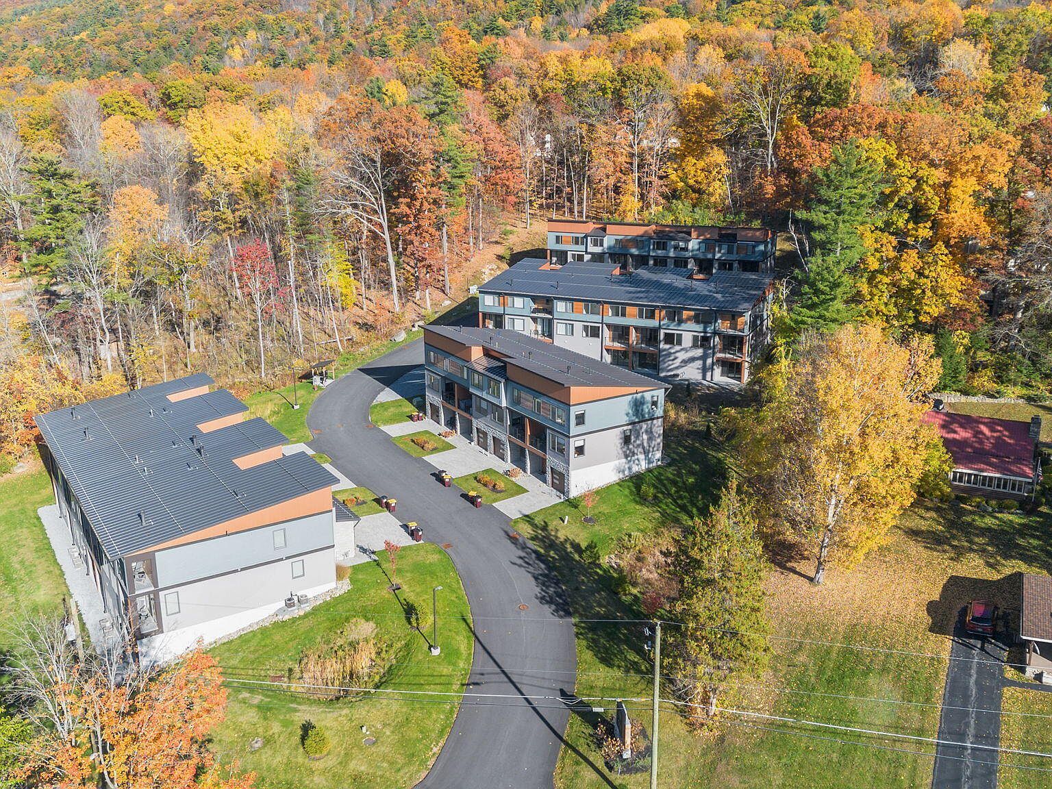 15 Footpath Way Lake George, NY 12845 - Thumbnail 3