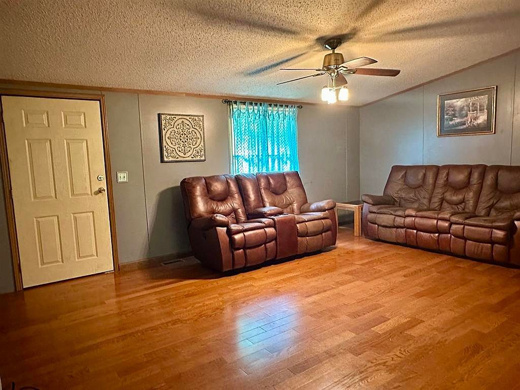 95 Phelps Dr Cromwell, KY 42333 - Thumbnail 3