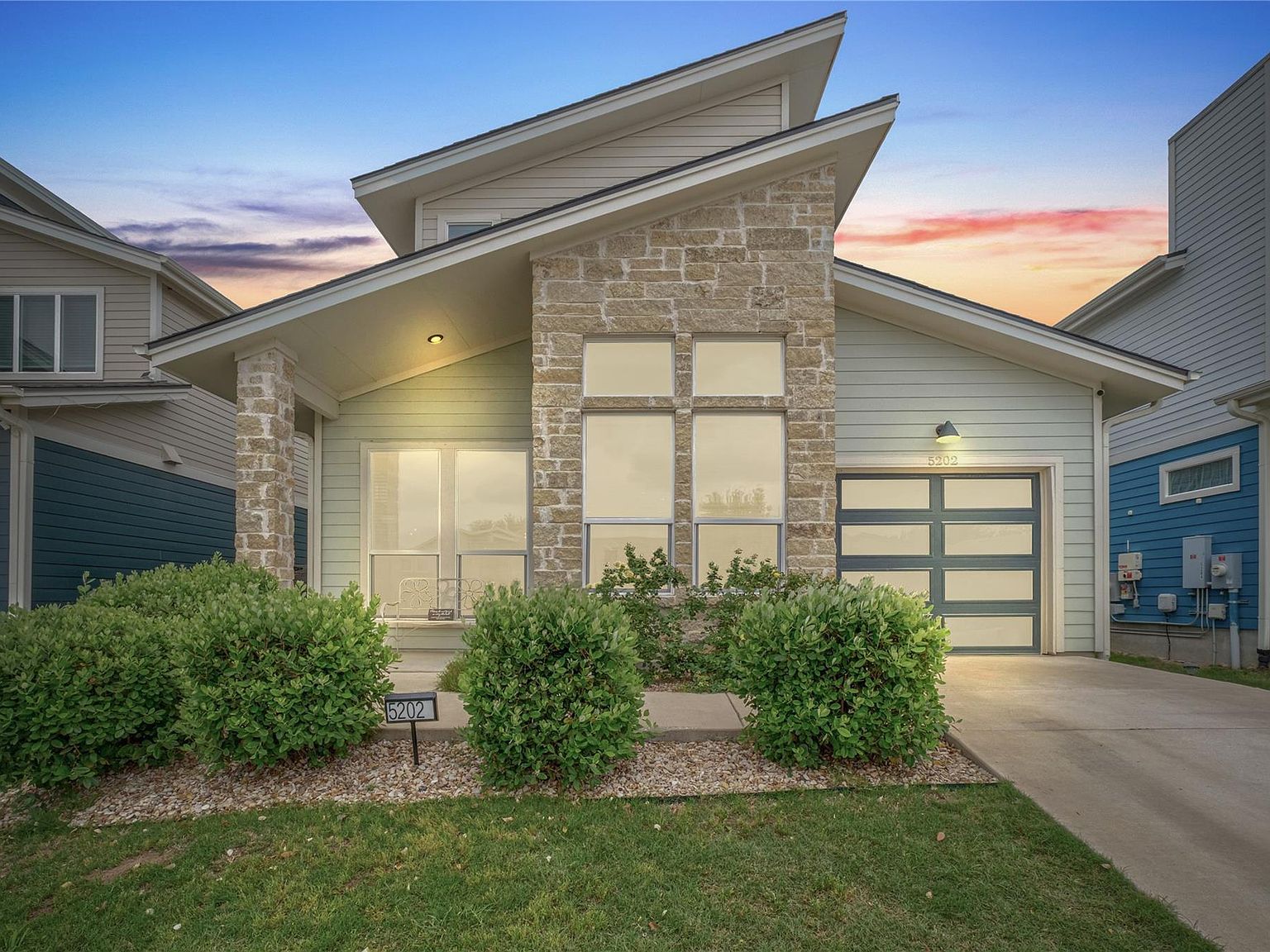 5202 Rob Scott St Austin, TX 78721 - Thumbnail 3