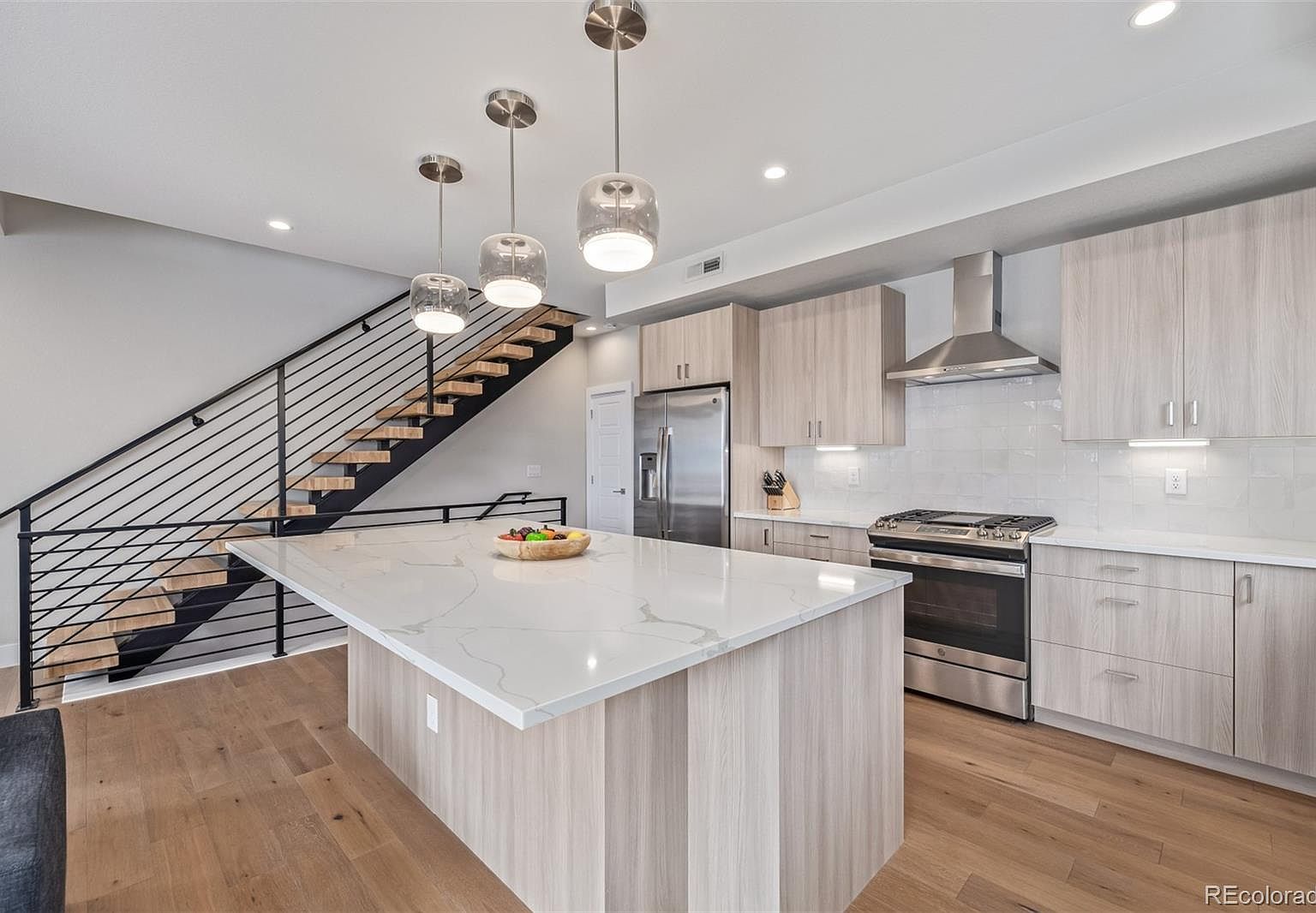 2350 Tremont Pl Unit 13 Denver, CO 80205 - Thumbnail 3