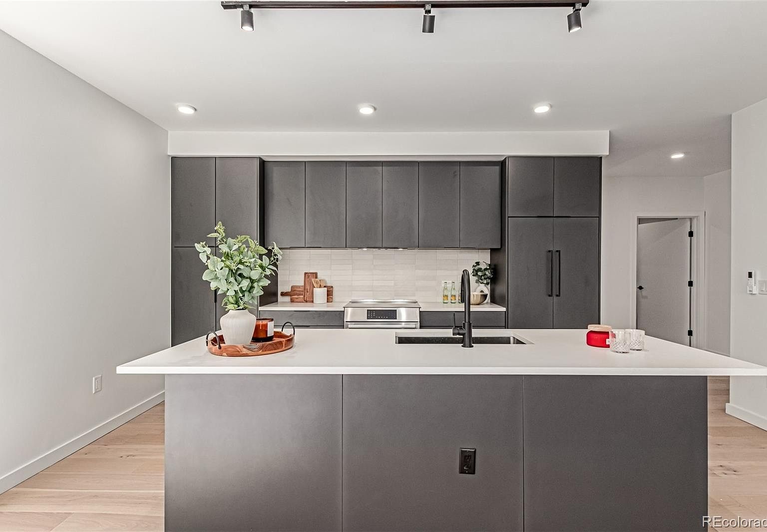 1601 Park Ave #307 Denver, CO 80218 - Thumbnail 3