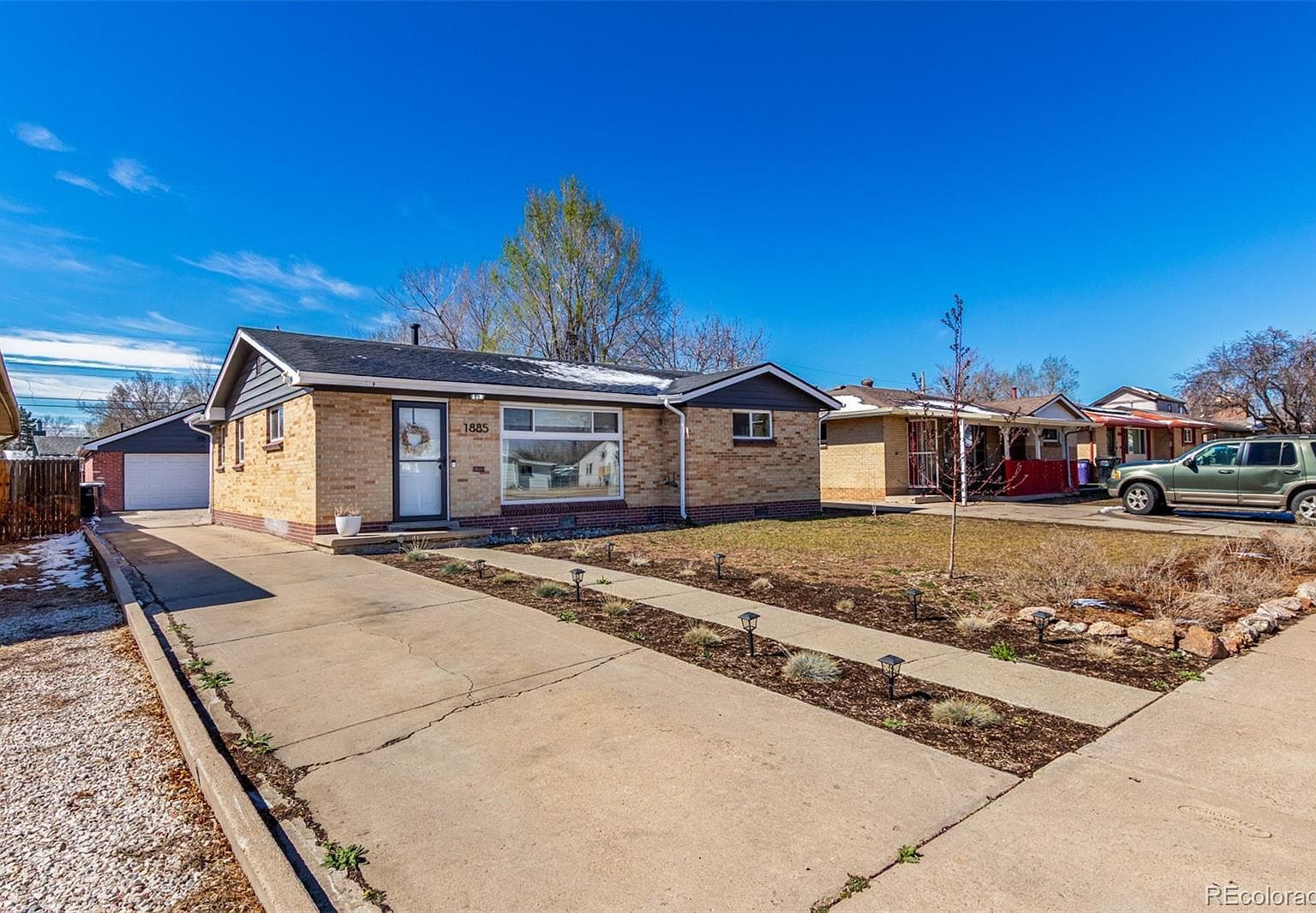 1885 S Zuni St Denver, CO 80223 - Thumbnail 3