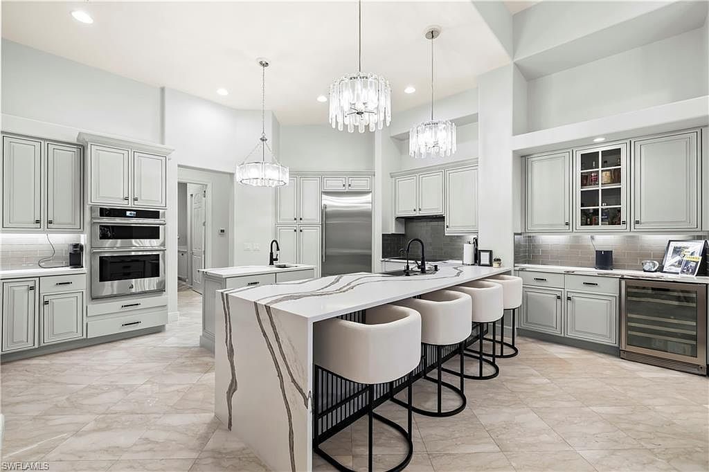 480 Terracina Way Naples, FL 34119 - Thumbnail 3