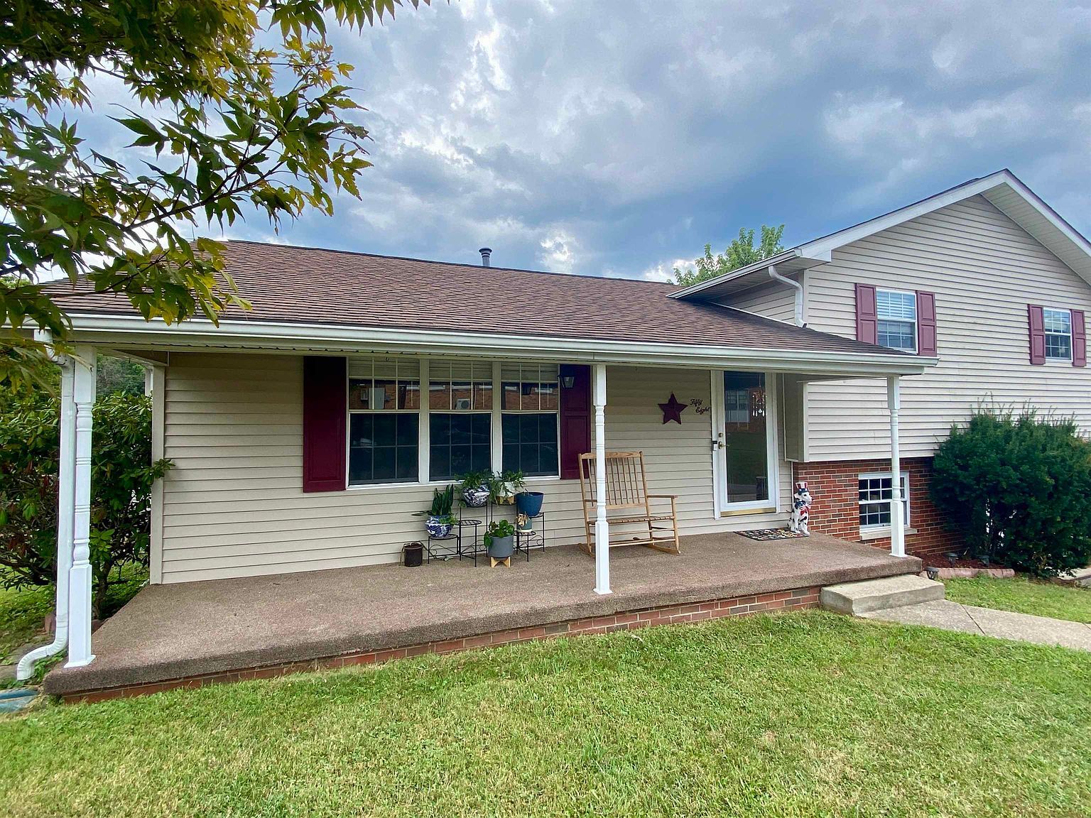 58 Holley Ave Huntington, WV 25705 - Thumbnail 3