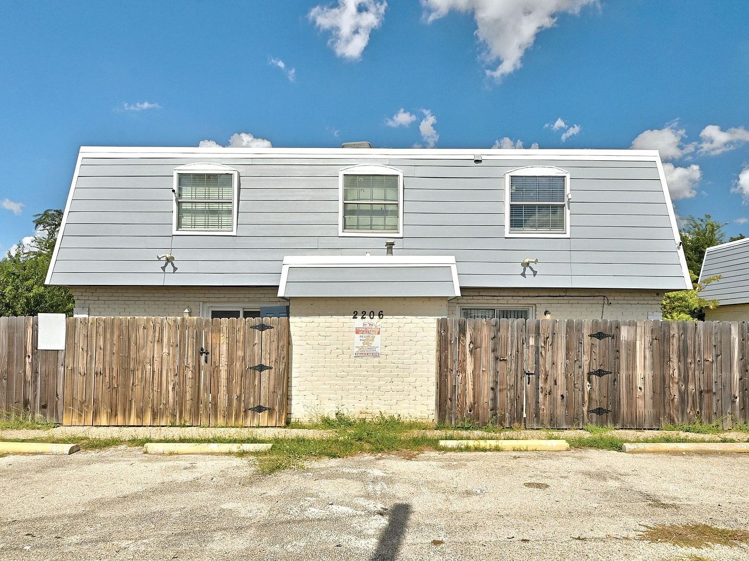 2206 Mission Hill Cir #101-104 Austin, TX 78741 - Thumbnail 3