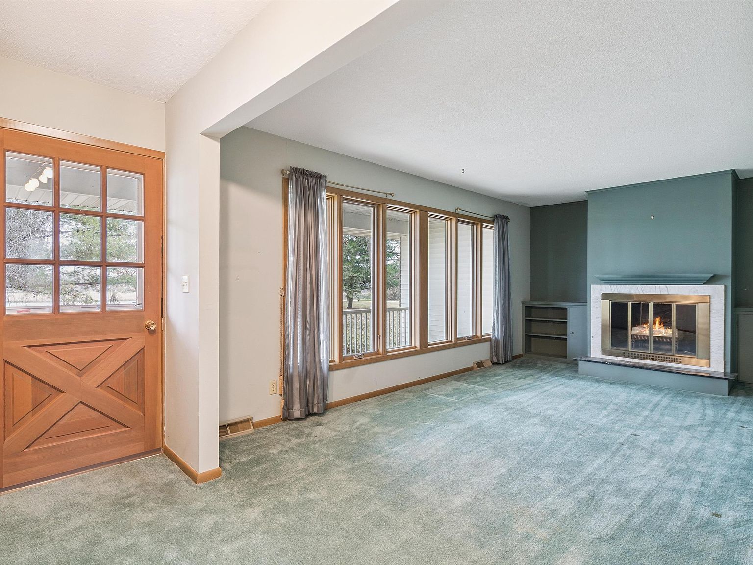 1836 105th St Hazleton, IA 50641 - Thumbnail 3