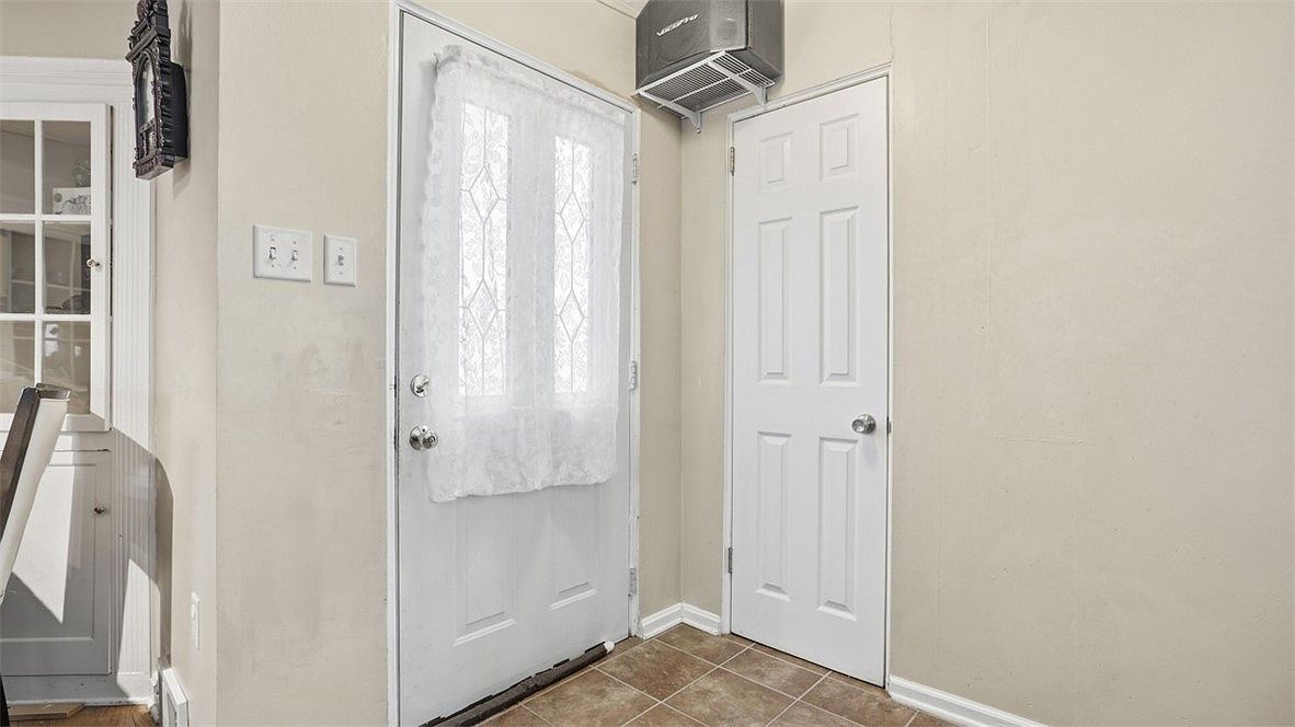 2129 Admiral St Aliquippa, PA 15001 - Thumbnail 3