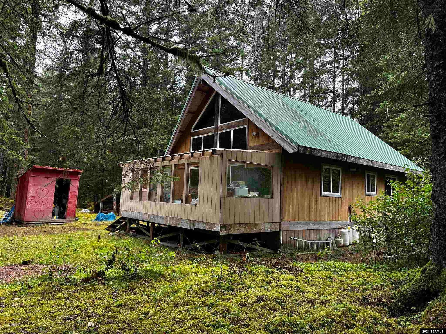 7 Parker Dr Gustavus, AK 99826  | Single Family