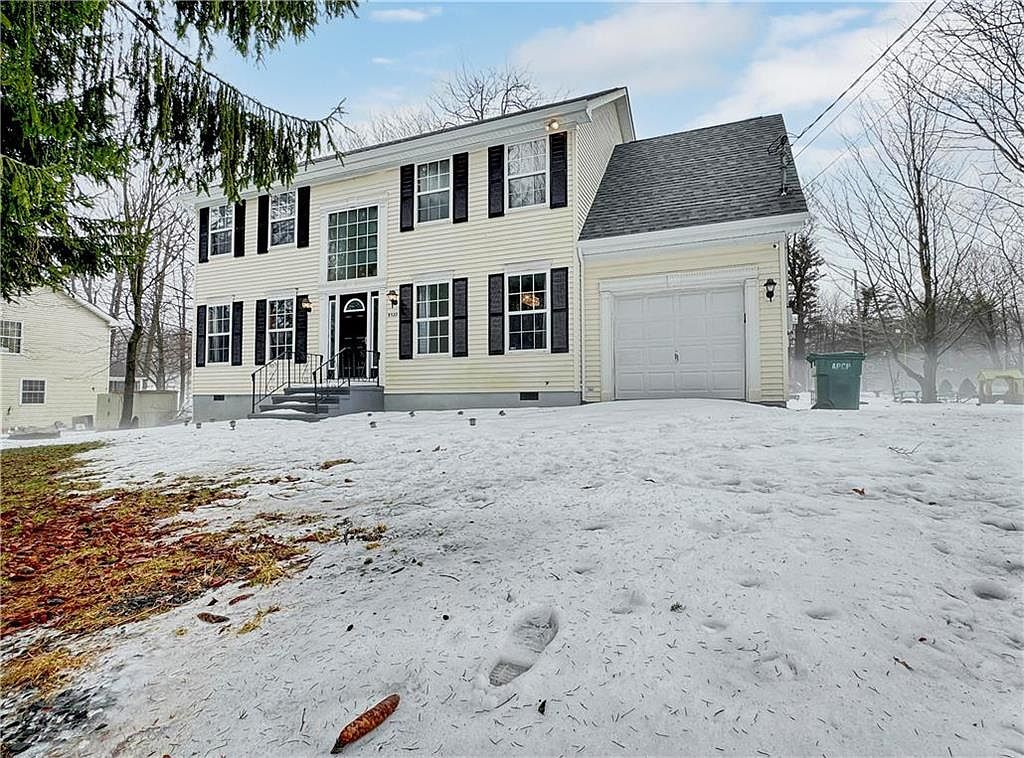 2107 Grasshopper Dr Tobyhanna, PA 18466 | Single Family