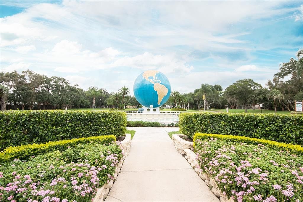 2416 World Parkway Blvd APT 26 Clearwater, FL 33763  | Condominium