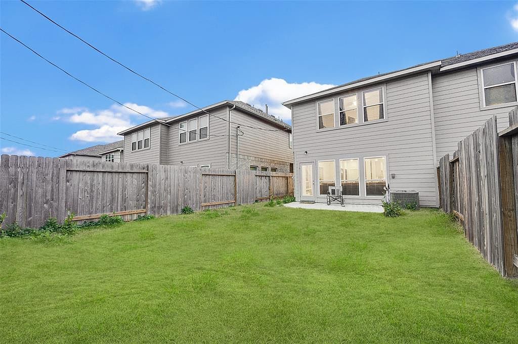 522 N 6th St La Porte, TX 77571  | New build