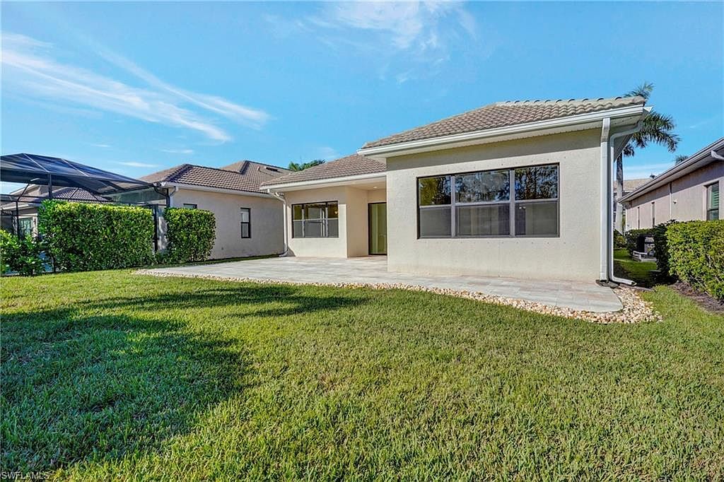 1638 Serrano Cir Naples, FL 34105 | Single Family