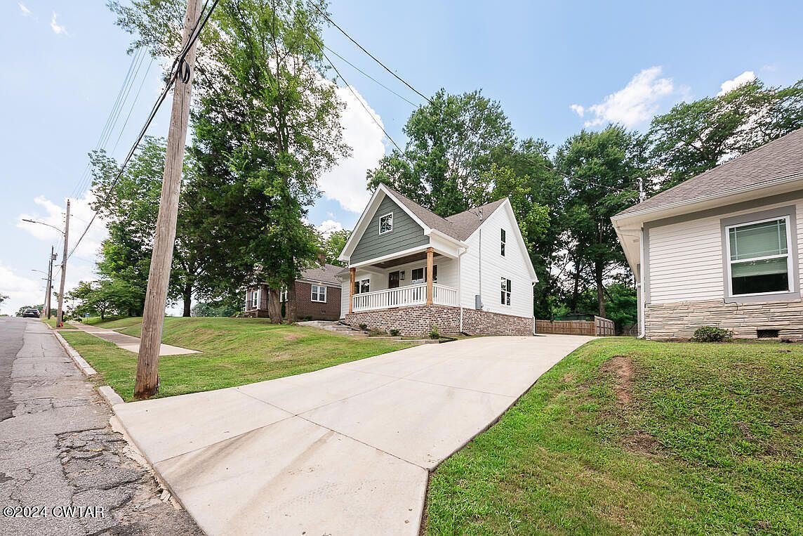 205 McCowat St Jackson, TN 38301 | Single Family