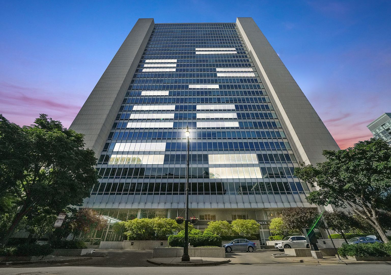 500 W Superior St UNIT 602 Chicago, IL 60654  | Condominium