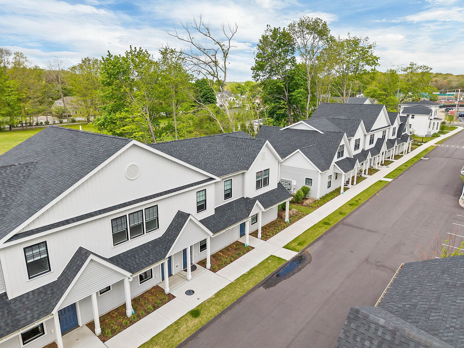 138 Boston Post Rd #10 East Lyme, CT 06333  | Condominium