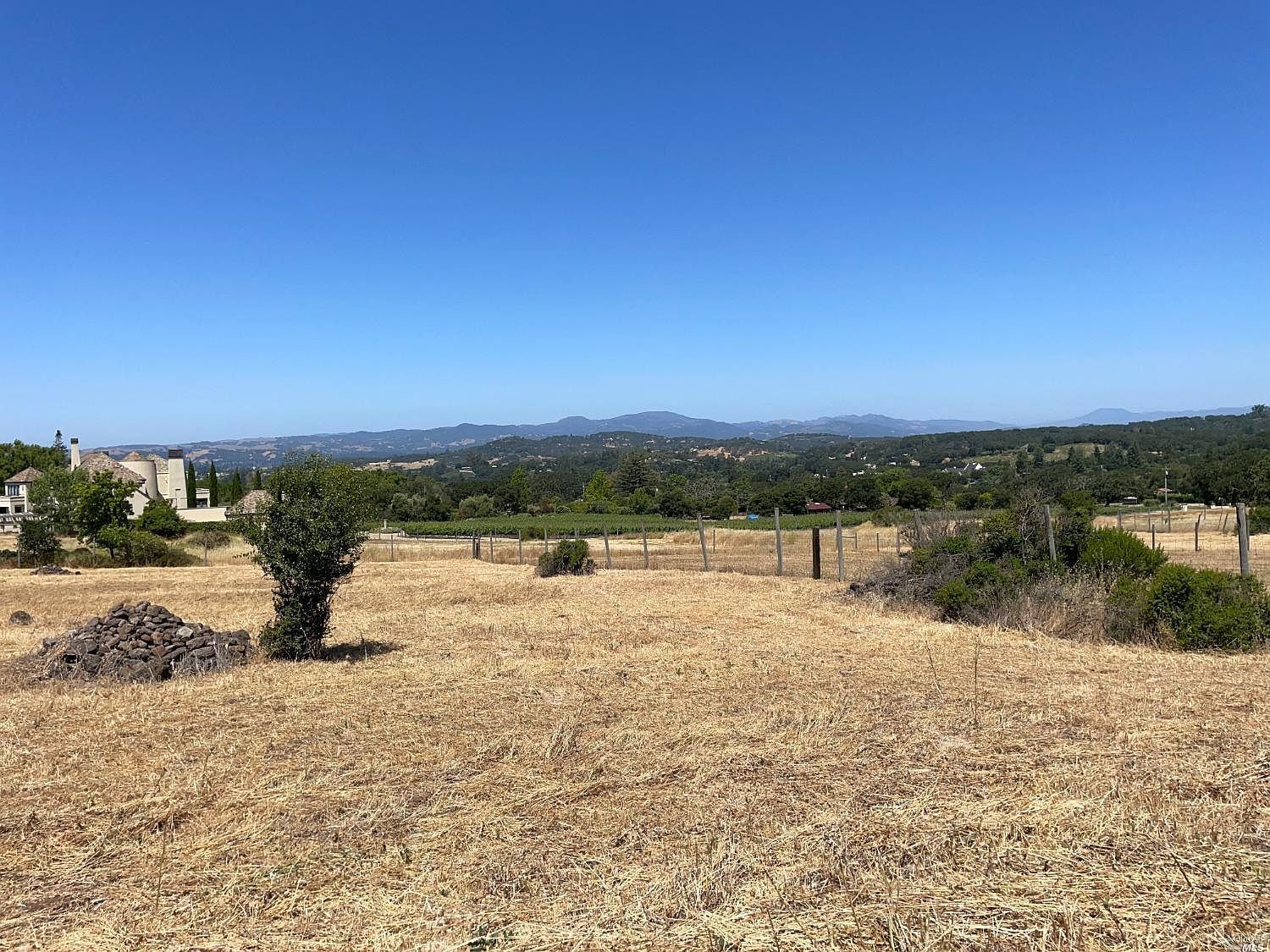 1037 Shady Brook Ln Napa, CA 94558 | Single Family