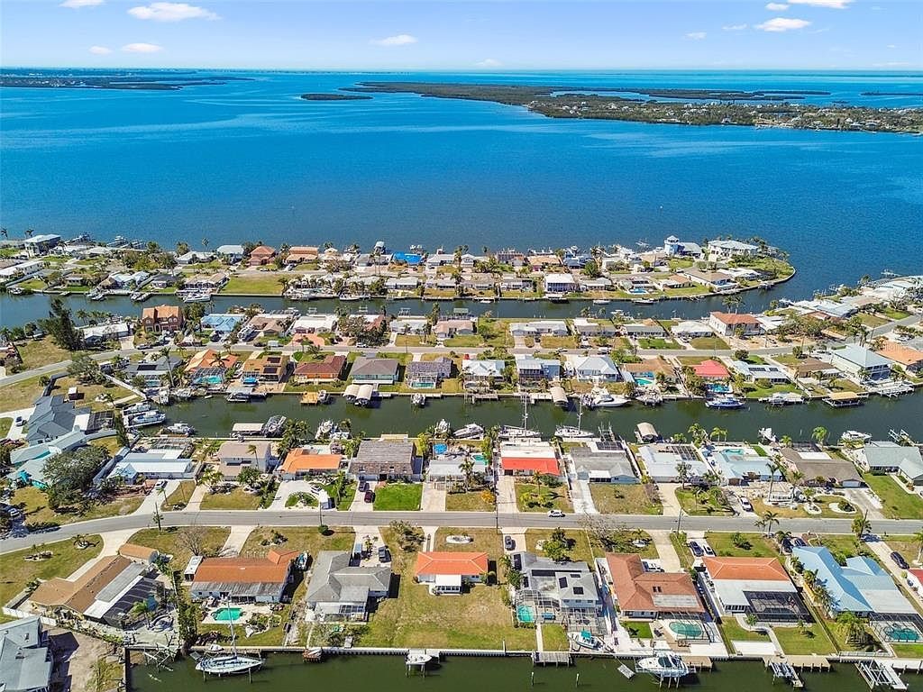 4912 Beacon Rd Palmetto, FL 34221 | Single Family